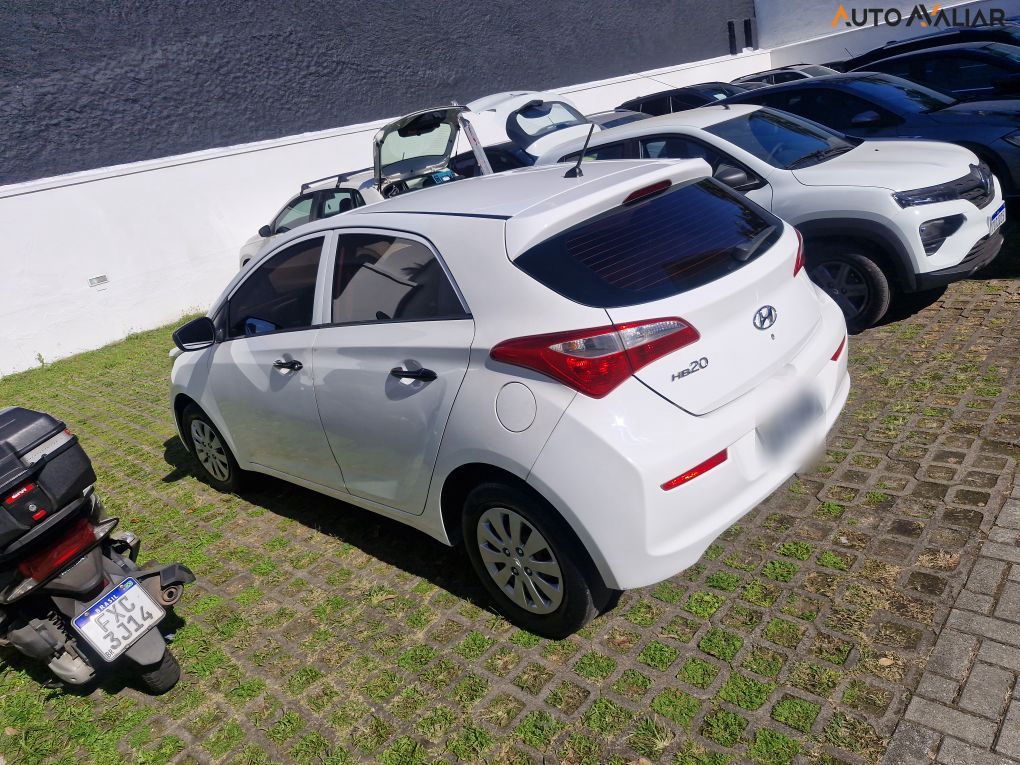 HYUNDAI HB20 1.0 COMFORT 12V FLEX 4P MANUAL