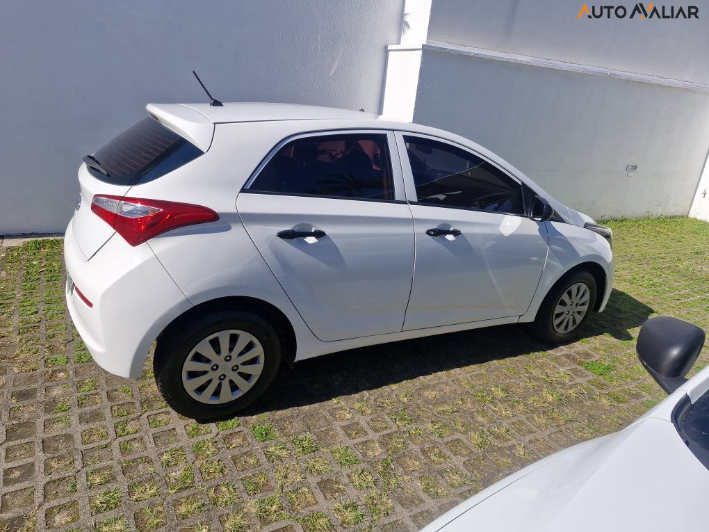 HYUNDAI HB20 1.0 COMFORT 12V FLEX 4P MANUAL