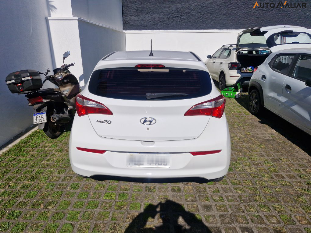HYUNDAI HB20 1.0 COMFORT 12V FLEX 4P MANUAL