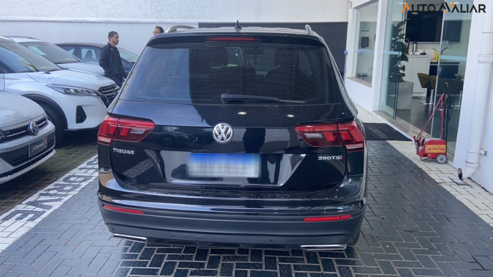 VOLKSWAGEN TIGUAN 1.4 250 TSI TOTAL FLEX ALLSPACE COMFORTLINE TIPTRONIC