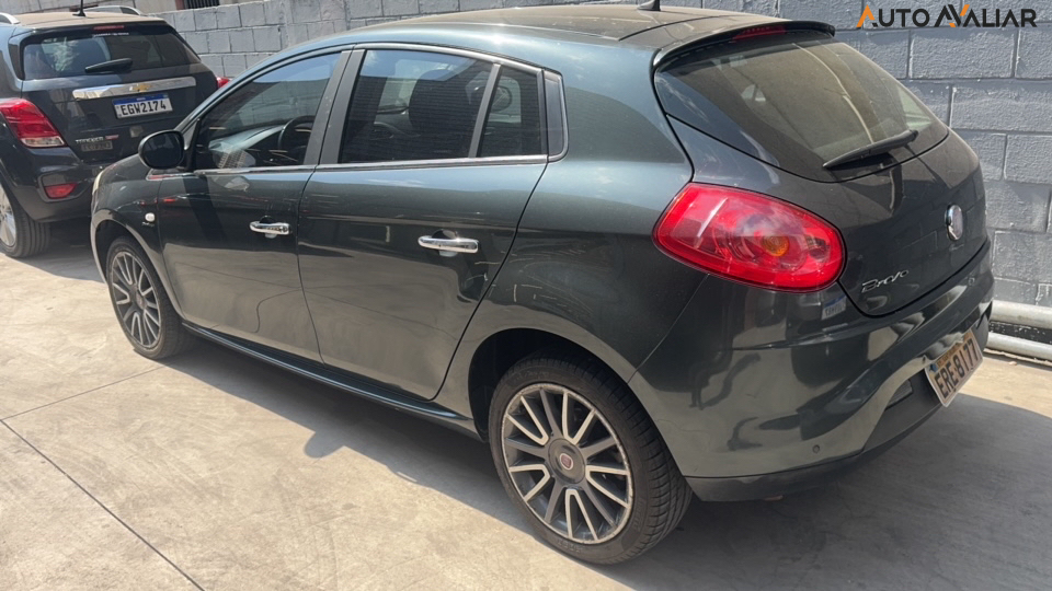 FIAT BRAVO 1.8 ABSOLUTE 16V FLEX 4P AUTOMATIZADO