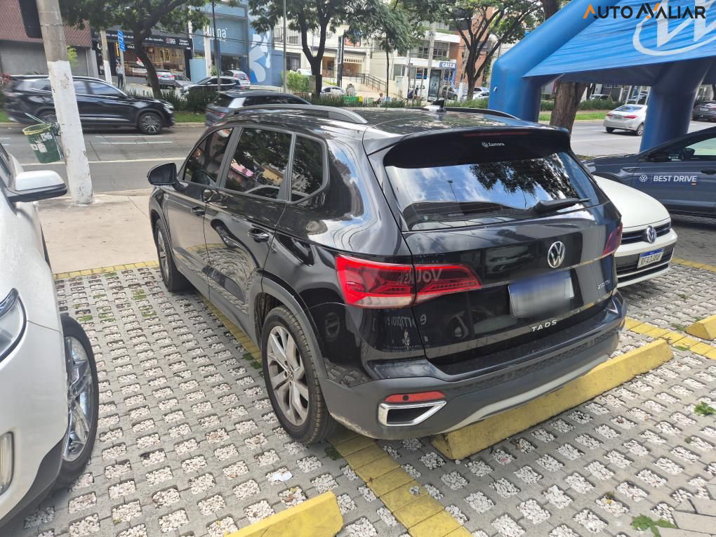 VOLKSWAGEN TAOS 1.4 250 TSI TOTAL FLEX COMFORTLINE AUTOMÁTICO