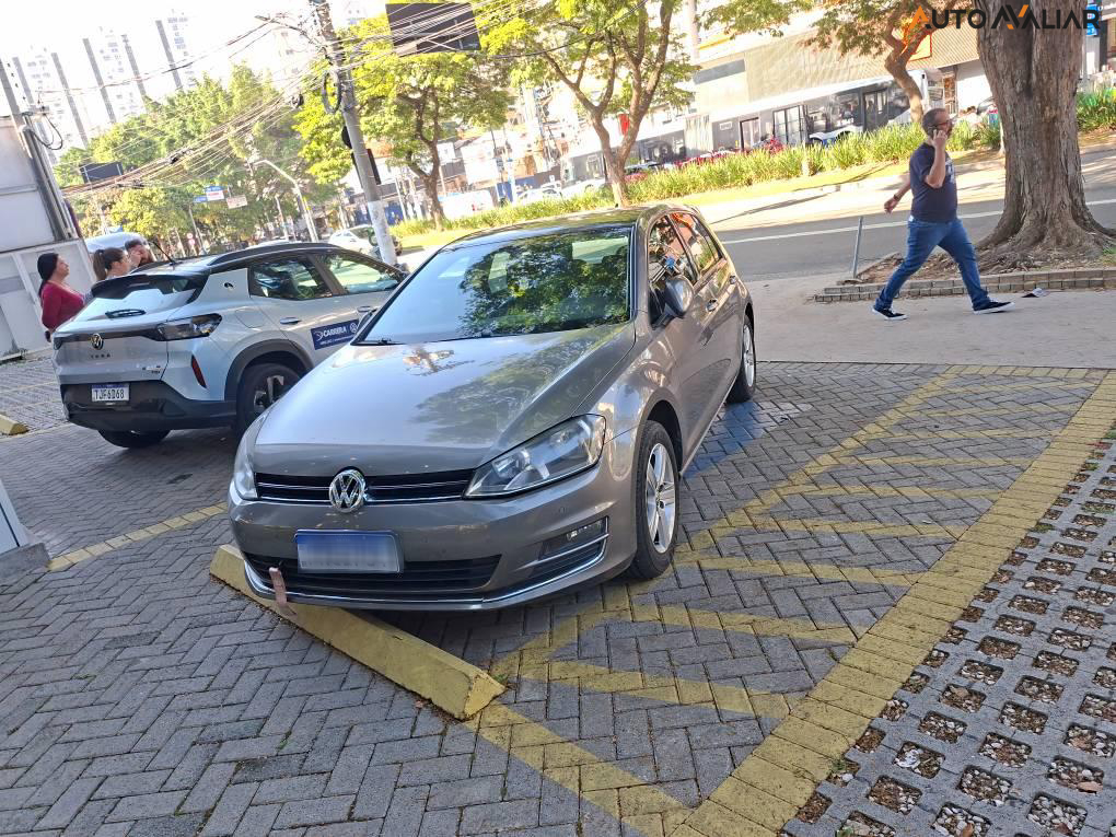 VOLKSWAGEN GOLF 1.4 TSI HIGHLINE 16V GASOLINA 4P AUTOMATICO