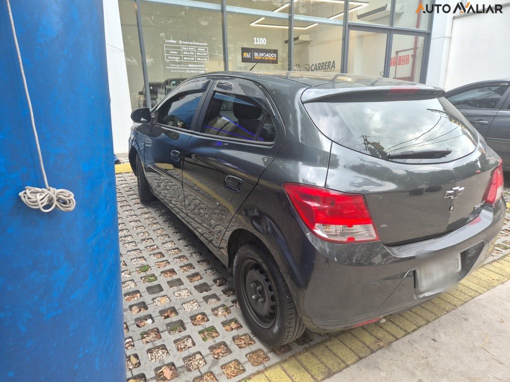 CHEVROLET ONIX 1.0 MPFI LT 8V FLEX 4P MANUAL
