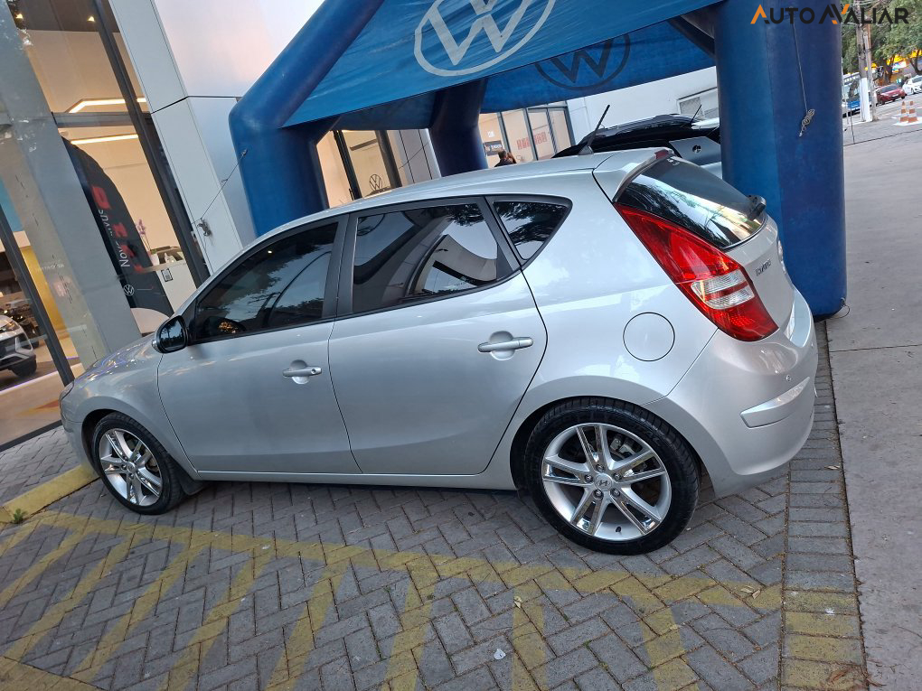 HYUNDAI I30 2.0 MPI 16V GASOLINA 4P AUTOMATICO