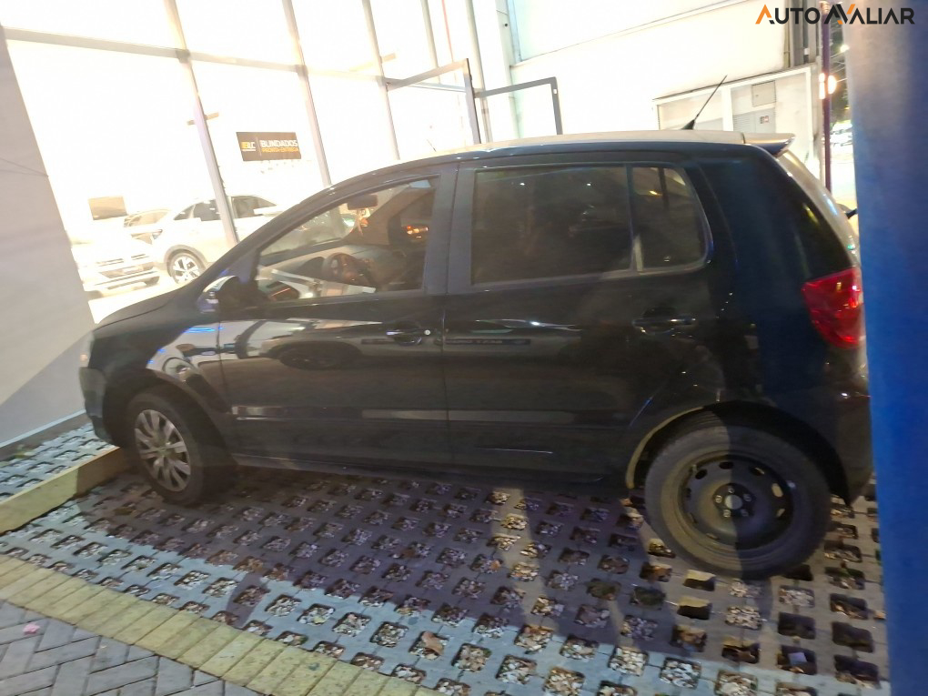 VOLKSWAGEN FOX 1.6 MI 8V FLEX 4P MANUAL
