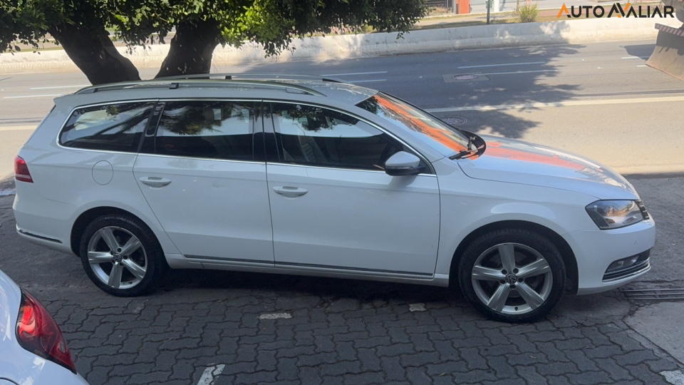 VOLKSWAGEN PASSAT VARIANT 2.0 TSI 16V 211CV GASOLINA 4P AUTOMÁTICO