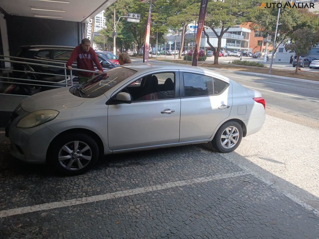 NISSAN VERSA 1.6 16V FLEX SL 4P MANUAL