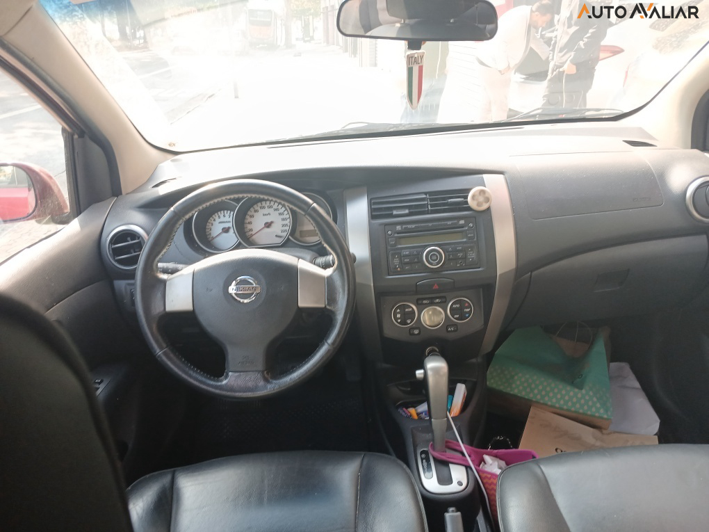 NISSAN LIVINA 1.8 SL 16V FLEX 4P AUTOMATICO