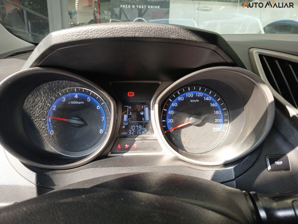 HYUNDAI HB20S 1.6 COMFORT PLUS 16V FLEX 4P MANUAL