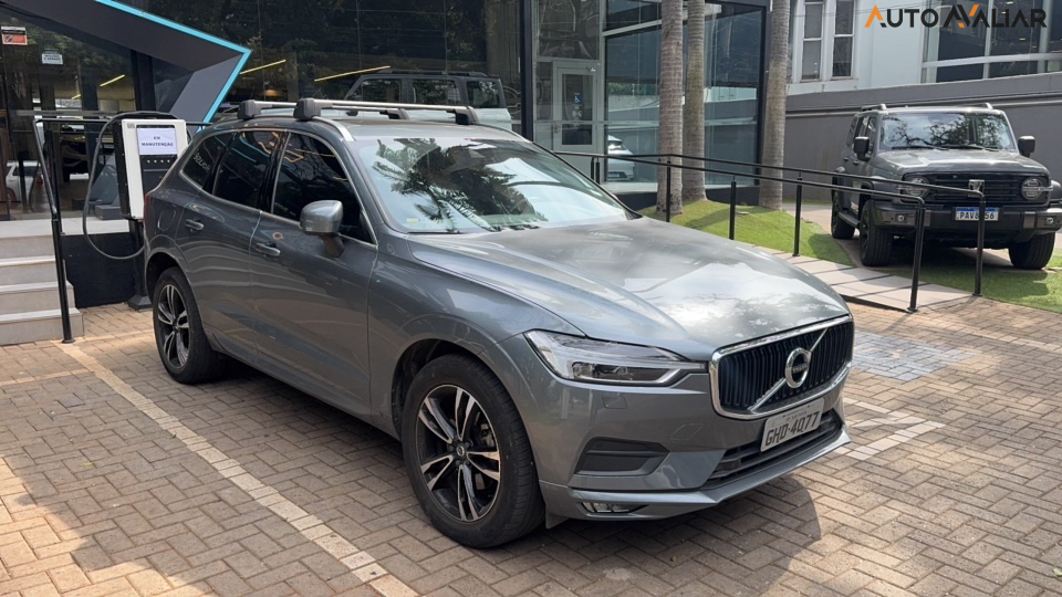 VOLVO XC60 2.0 T5 GASOLINA MOMENTUM AWD GEARTRONIC