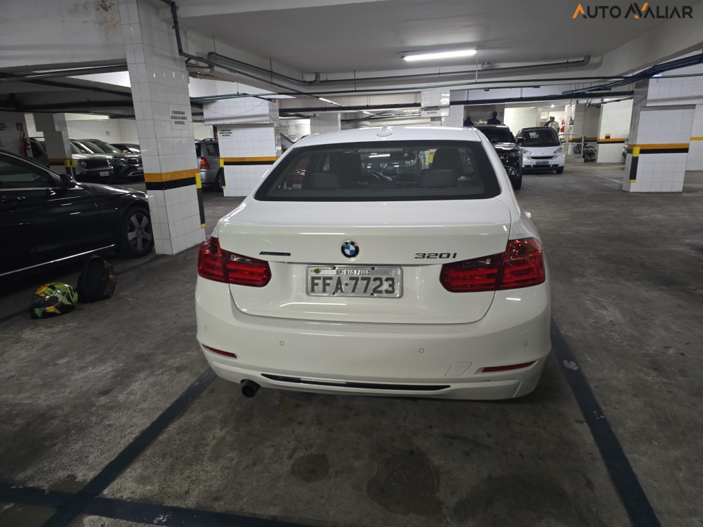 BMW 320I 2.0 16V TURBO ACTIVE FLEX 4P AUTOMATICO