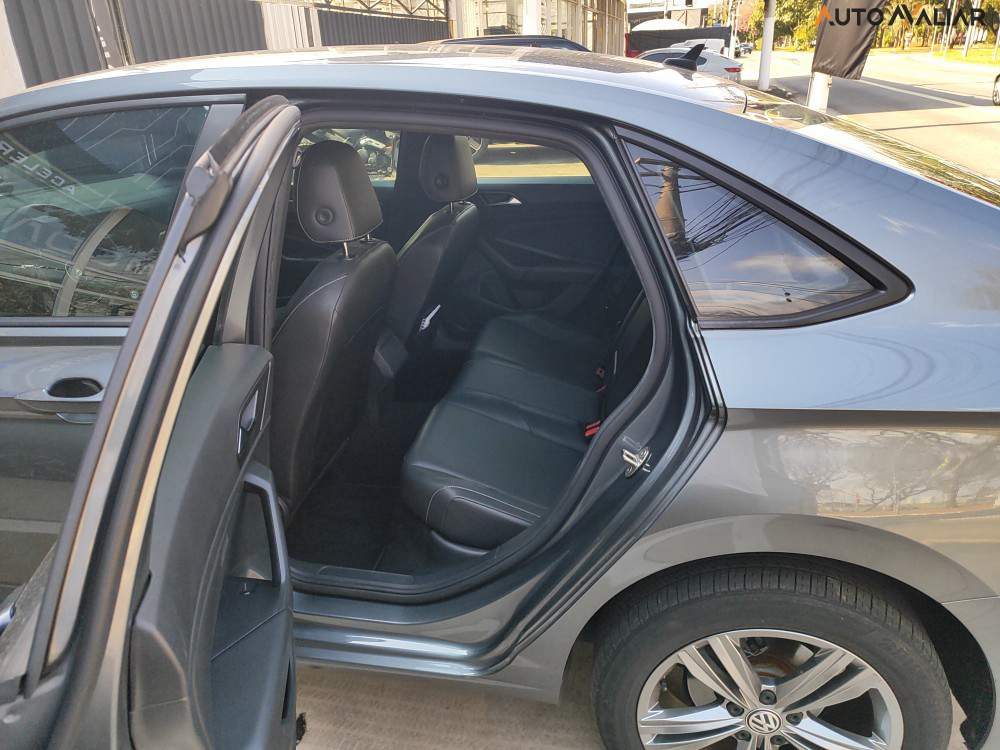 VOLKSWAGEN JETTA 1.4 250 TSI TOTAL FLEX R-LINE TIPTRONIC