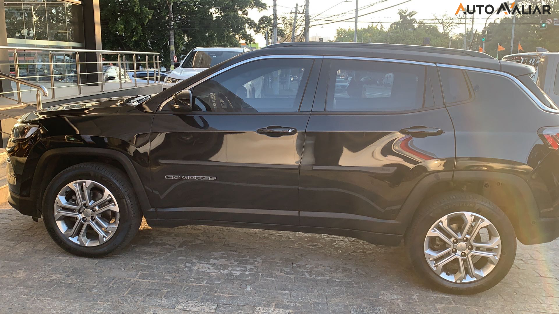 JEEP COMPASS 1.3 T270 TURBO FLEX LONGITUDE AT6