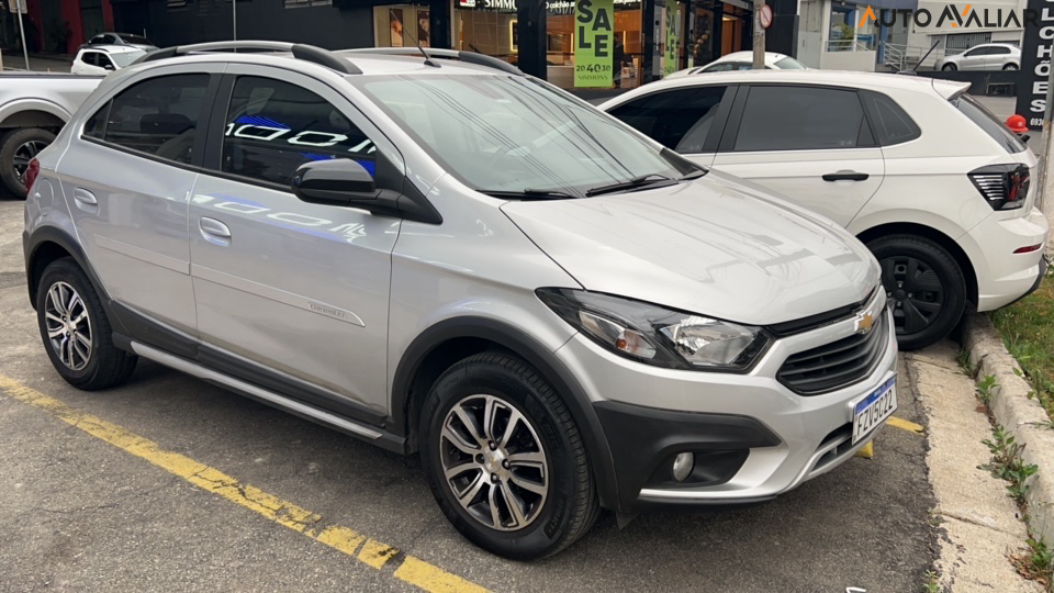 CHEVROLET ONIX 1.4 MPFI ACTIV 8V FLEX 4P AUTOMATICO