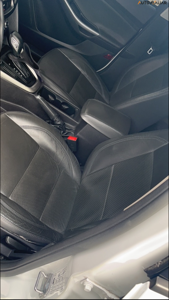 FORD FOCUS 2.0 SE 16V FLEX 4P POWERSHIFT