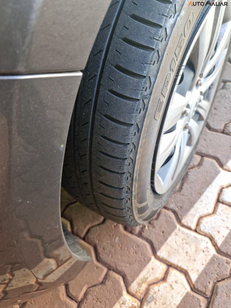 HYUNDAI HB20S 1.6 COMFORT PLUS 16V FLEX 4P MANUAL