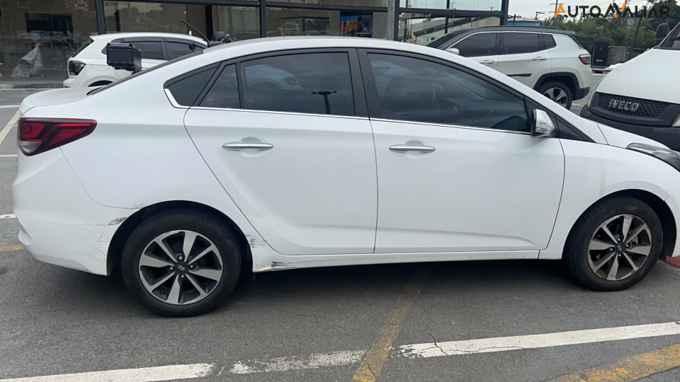 HYUNDAI HB20S 1.6 PREMIUM 16V FLEX 4P AUTOMATICO