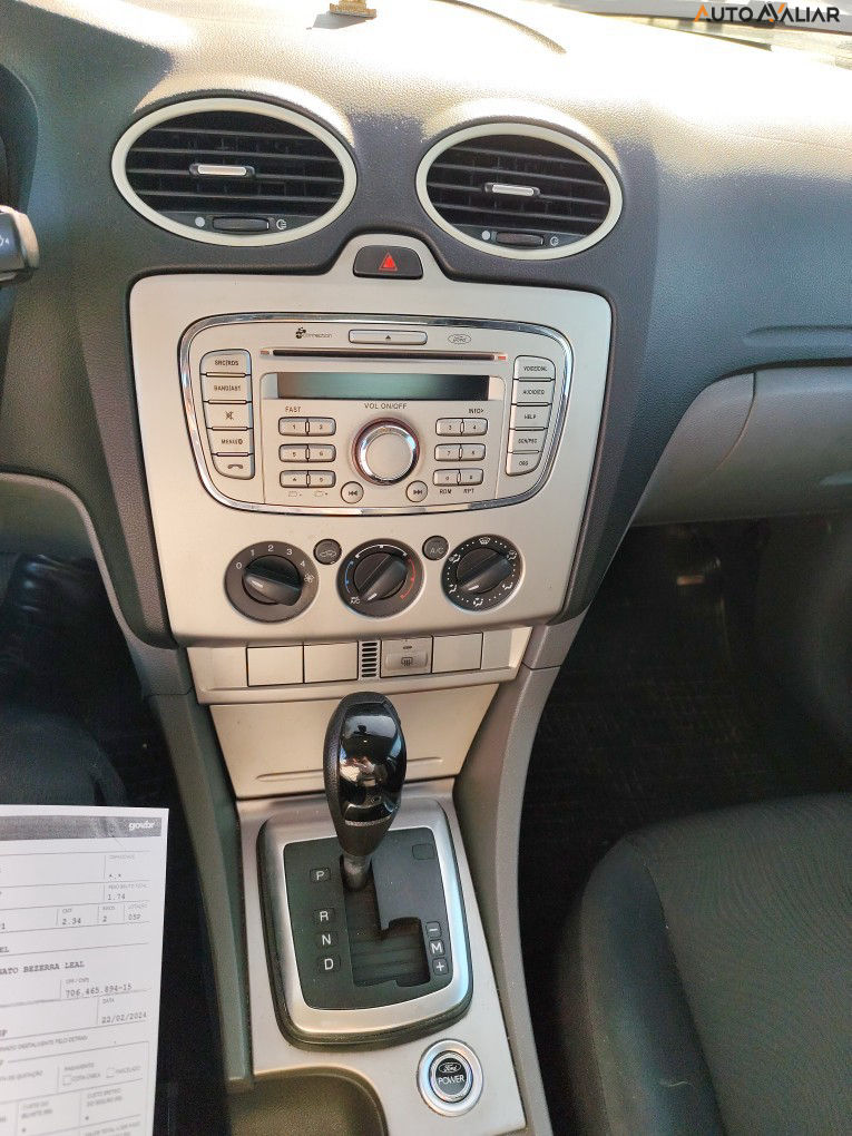 FORD FOCUS 2.0 GLX SEDAN 16V FLEX 4P AUTOMATICO