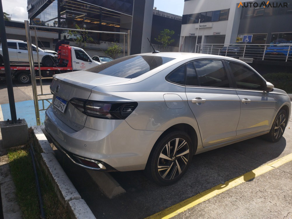 VOLKSWAGEN VIRTUS 1.0 200 TSI HIGHLINE AUTOMÁTICO