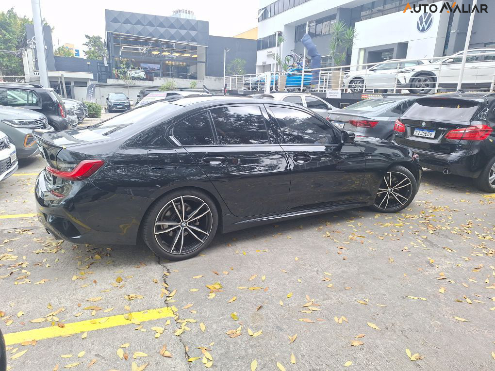 BMW 320I 2.0 16V TURBO GASOLINA M SPORT AUTOMATICO