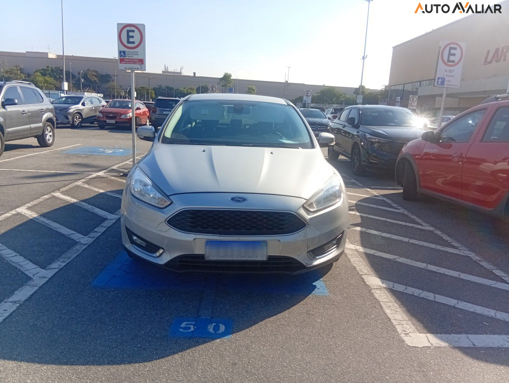 FORD FOCUS 2.0 SE 16V FLEX 4P POWERSHIFT