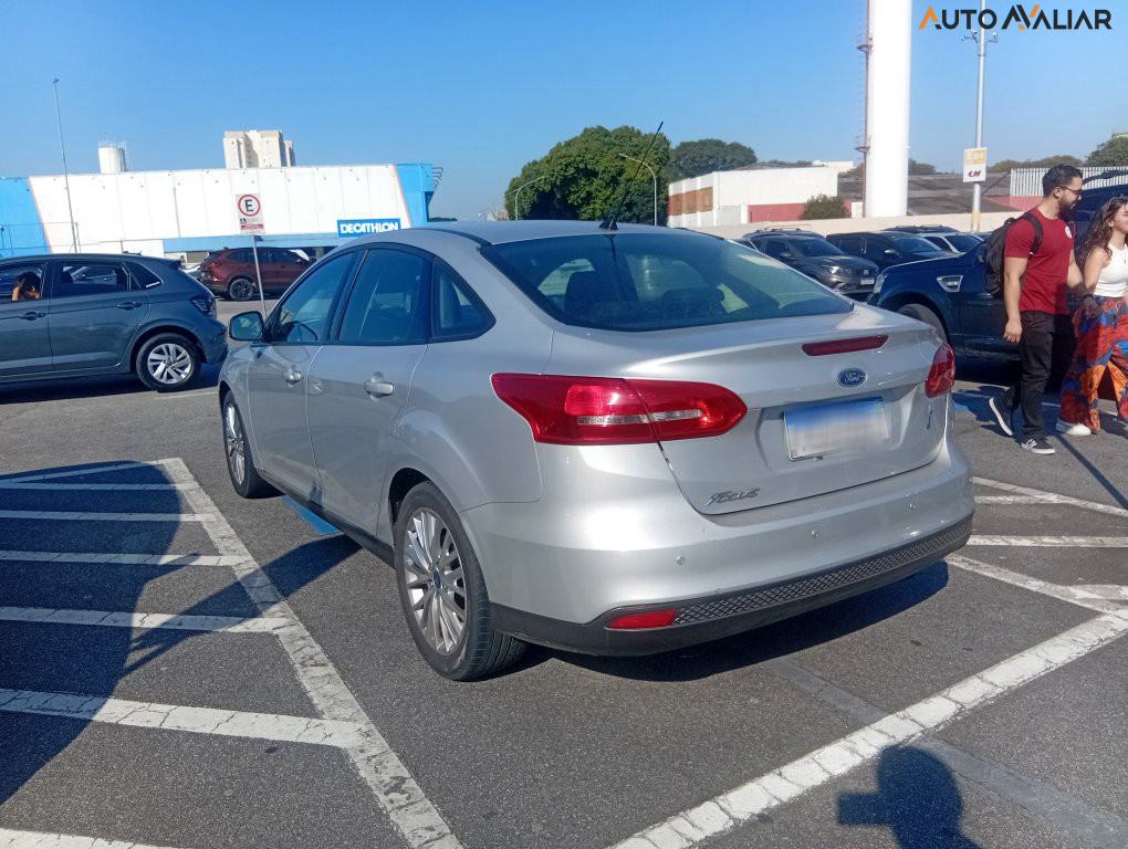 FORD FOCUS 2.0 SE 16V FLEX 4P POWERSHIFT