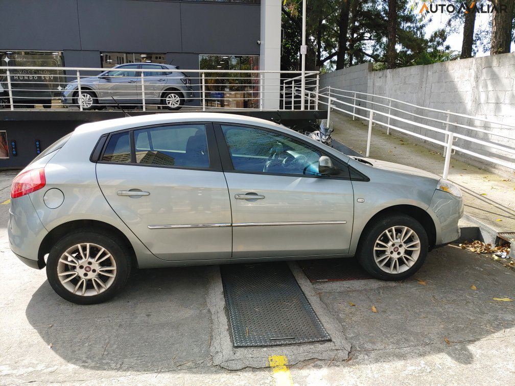 FIAT BRAVO 1.8 ESSENCE 16V FLEX 4P MANUAL