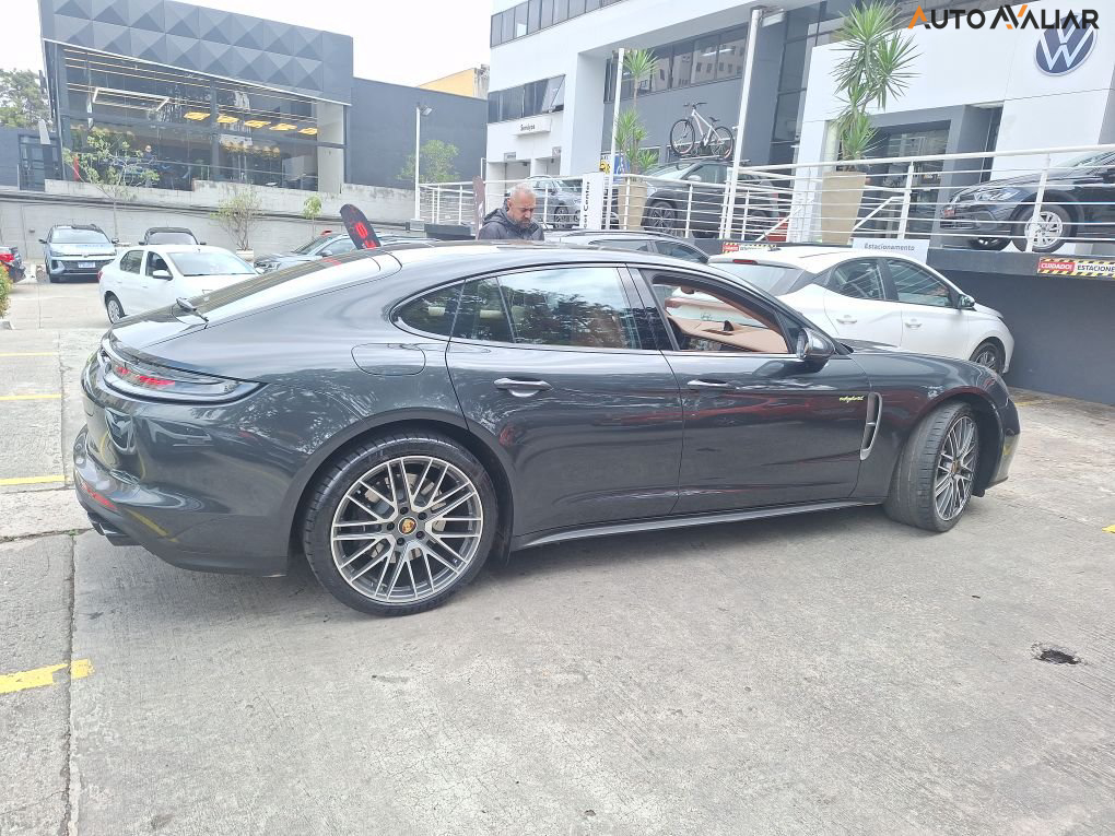 PORSCHE PANAMERA 2.9 V6 E-HYBRID 4 PLATINUM EDITION PDK