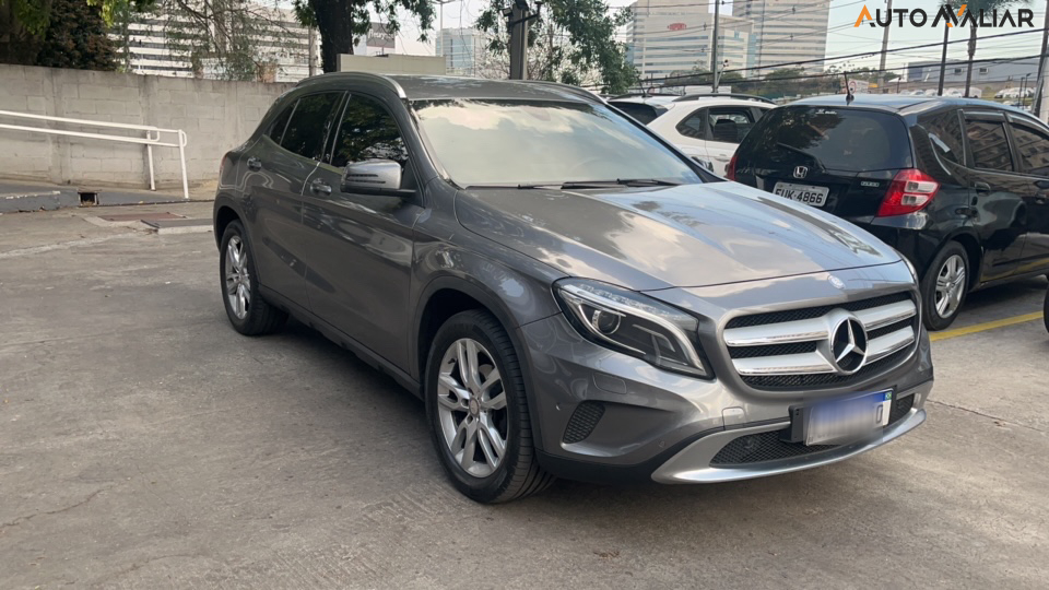 MERCEDES-BENZ GLA 200 1.6 CGI ADVANCE 16V TURBO FLEX 4P AUTOMATICO