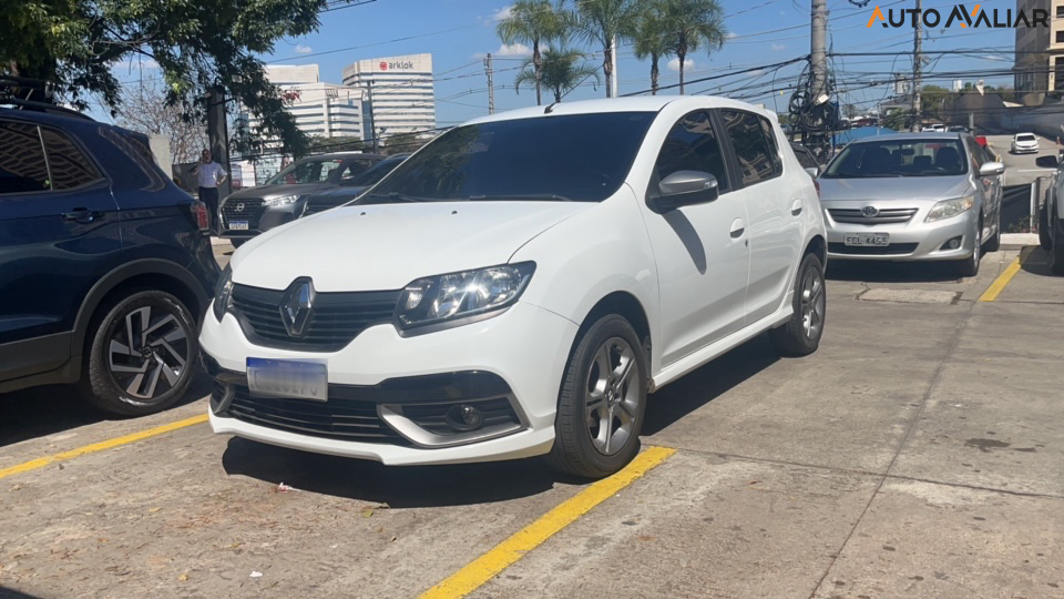 RENAULT SANDERO 1.6 GT LINE LIMITED FLEX 4P MANUAL
