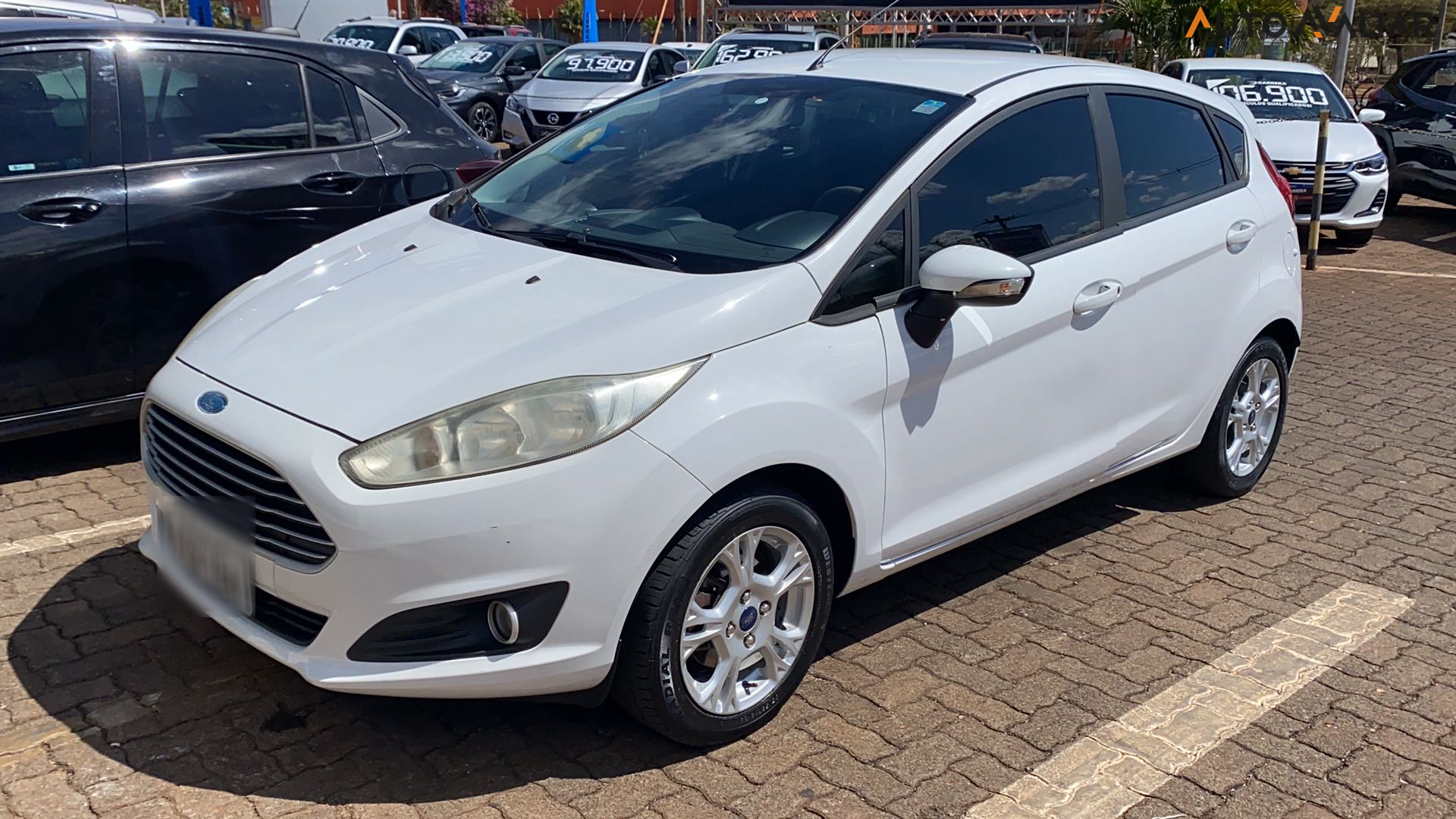 FORD FIESTA 1.6 SE HATCH 16V FLEX 4P POWERSHIFT