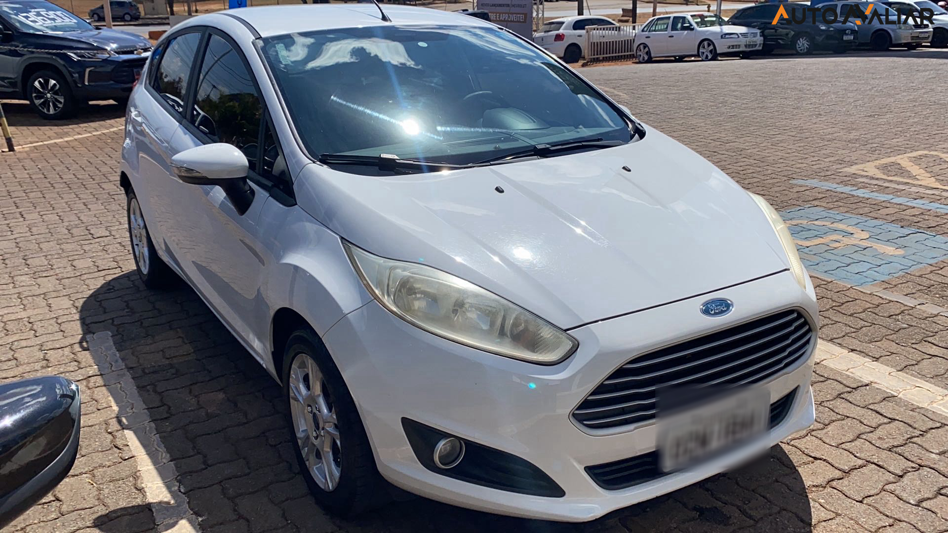 FORD FIESTA 1.6 SE HATCH 16V FLEX 4P POWERSHIFT