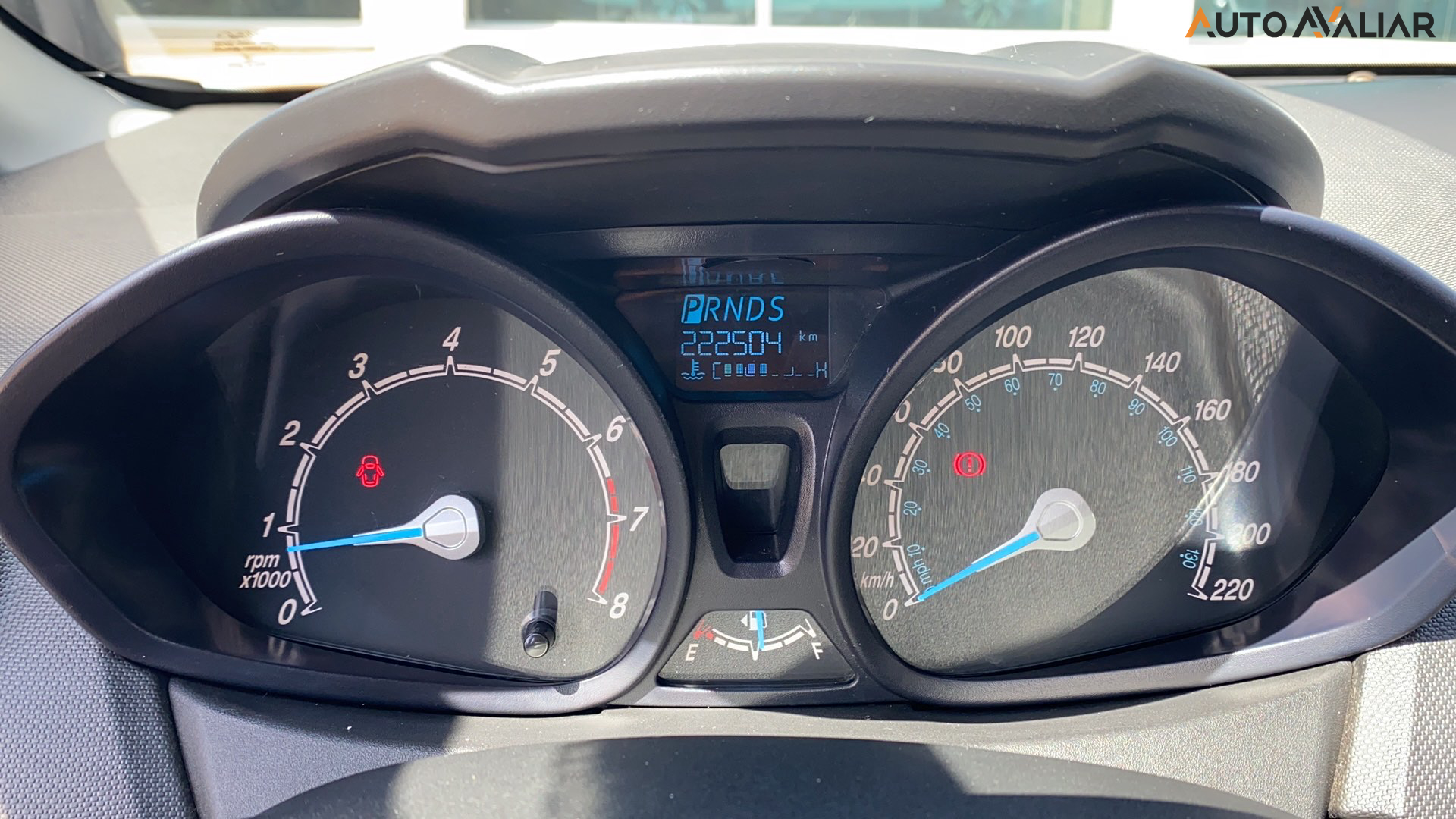 FORD FIESTA 1.6 SE HATCH 16V FLEX 4P POWERSHIFT