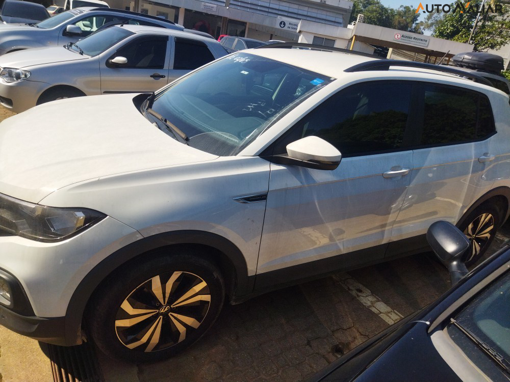 VOLKSWAGEN T-CROSS 1.0 200 TSI TOTAL FLEX COMFORTLINE AUTOMÁTICO