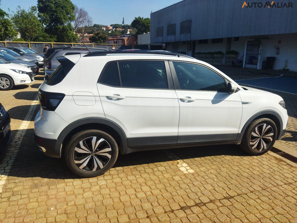 VOLKSWAGEN T-CROSS 1.0 200 TSI TOTAL FLEX COMFORTLINE AUTOMÁTICO