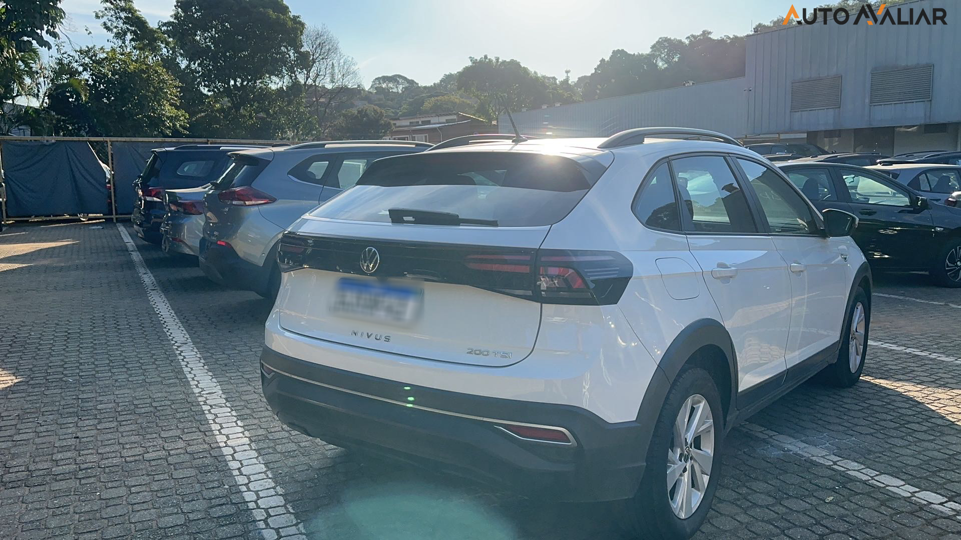 VOLKSWAGEN NIVUS 1.0 200 TSI TOTAL FLEX COMFORTLINE AUTOMÁTICO