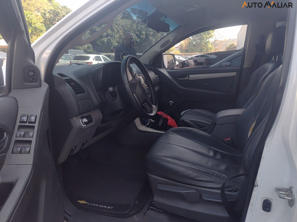 CHEVROLET S10 2.4 LT 4X2 CD 8V FLEX 4P MANUAL