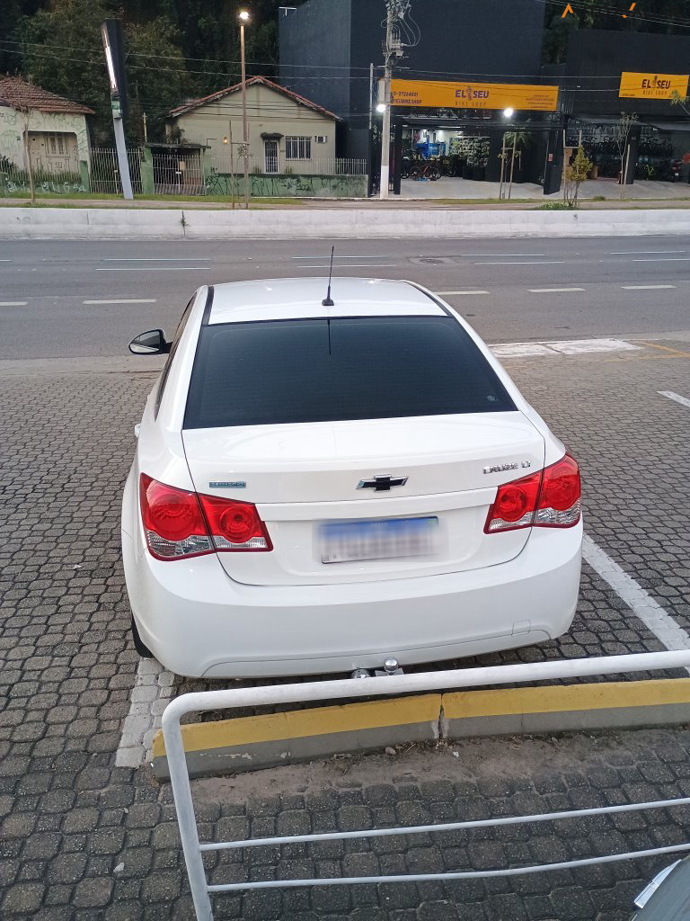 CHEVROLET CRUZE 1.8 LT 16V FLEX 4P MANUAL