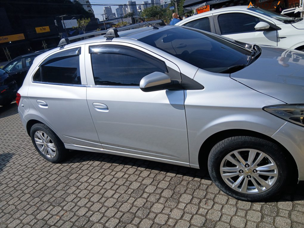 CHEVROLET ONIX 1.0 MPFI LT 8V FLEX 4P MANUAL