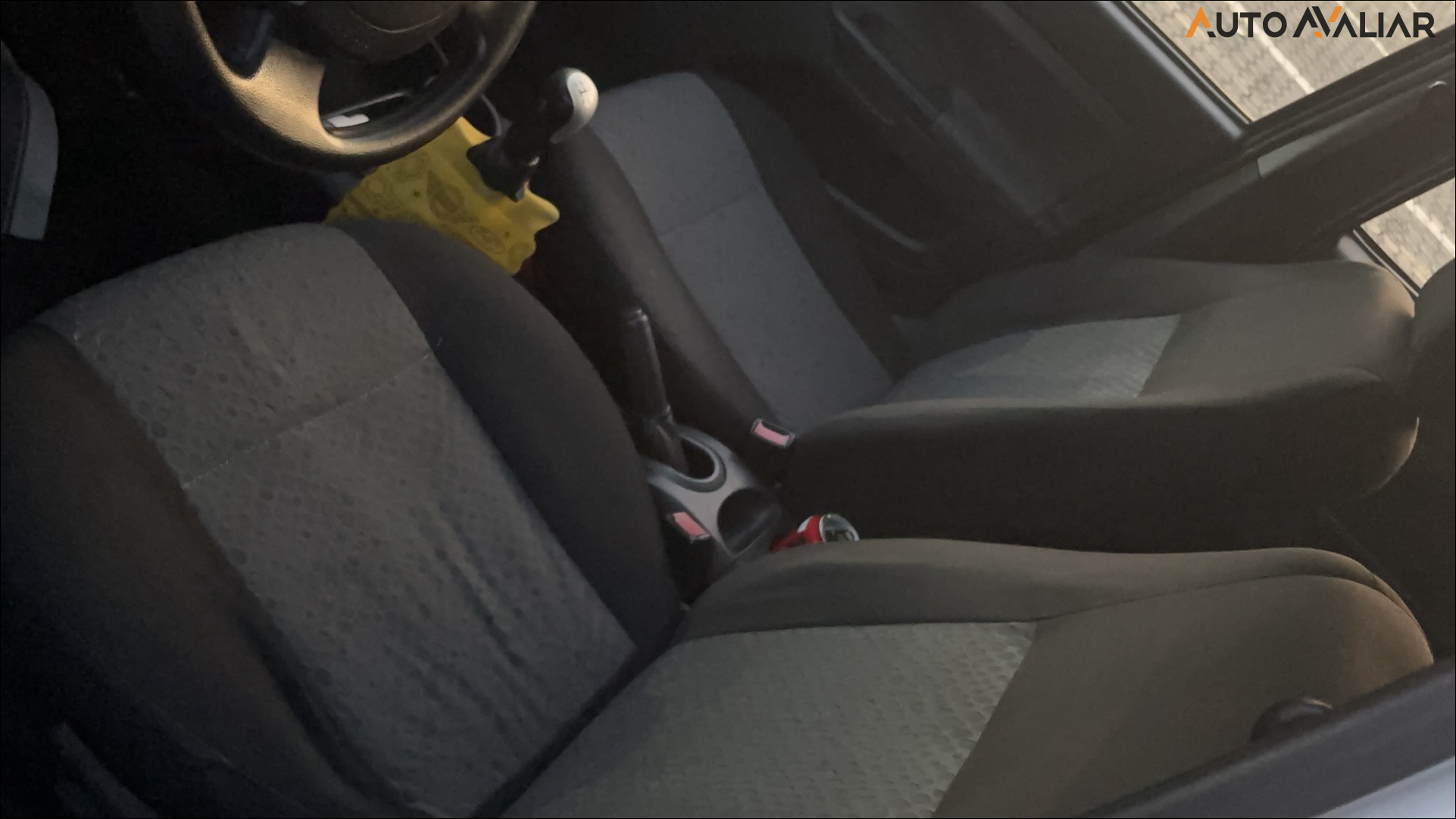 FORD FIESTA 1.0 ROCAM HATCH 8V FLEX 4P MANUAL