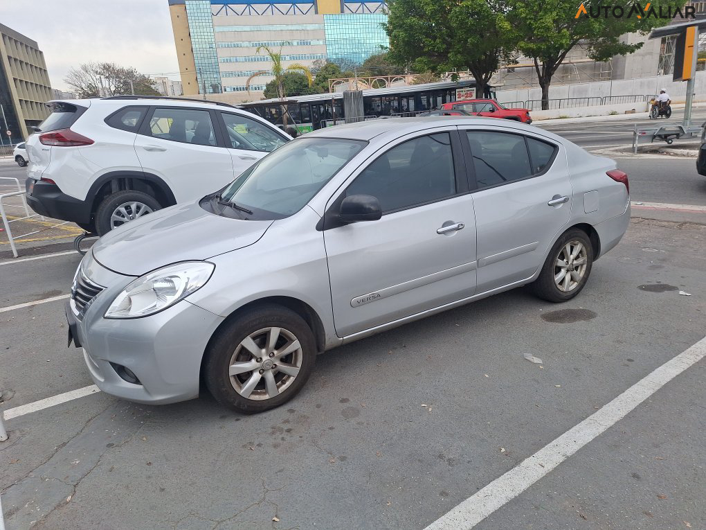 NISSAN VERSA 1.6 16V FLEX SL 4P MANUAL