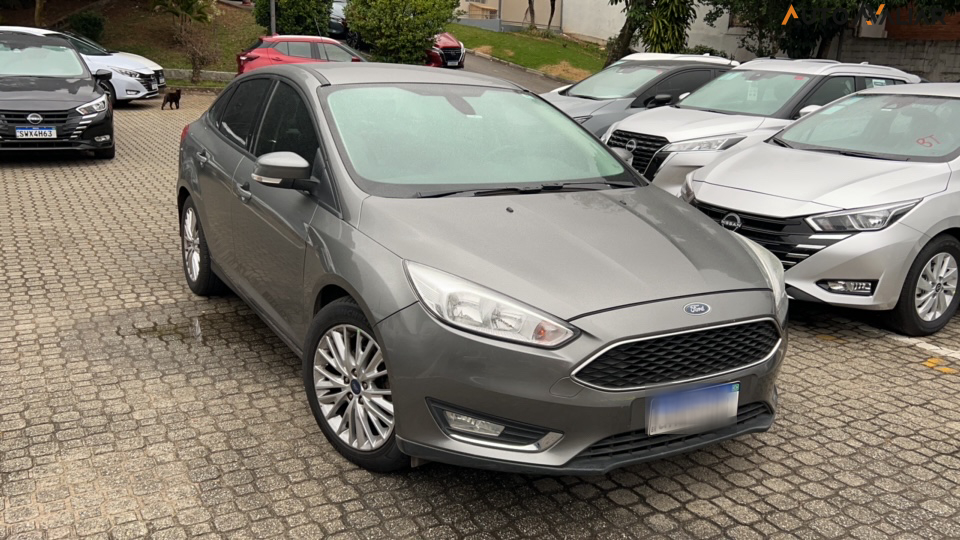 FORD FOCUS 2.0 SE FASTBACK 16V FLEX 4P POWERSHIFT