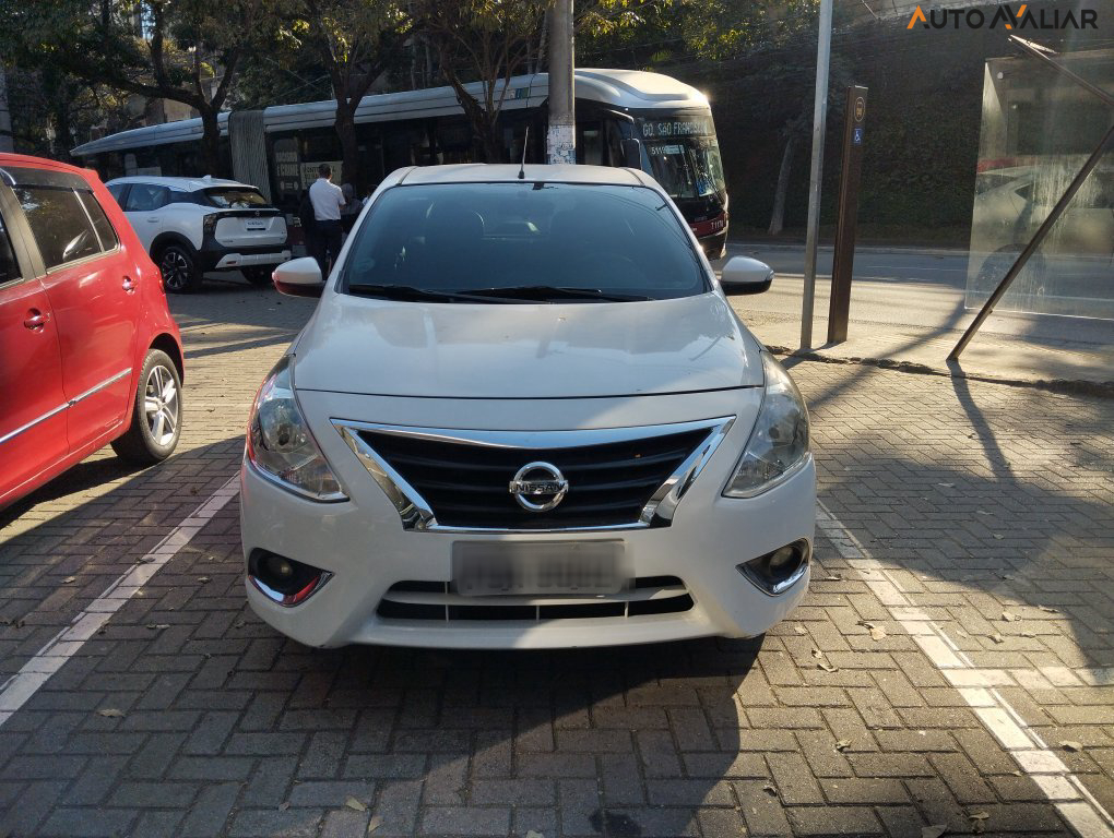NISSAN VERSA 1.6 16V FLEXSTART UNIQUE 4P XTRONIC