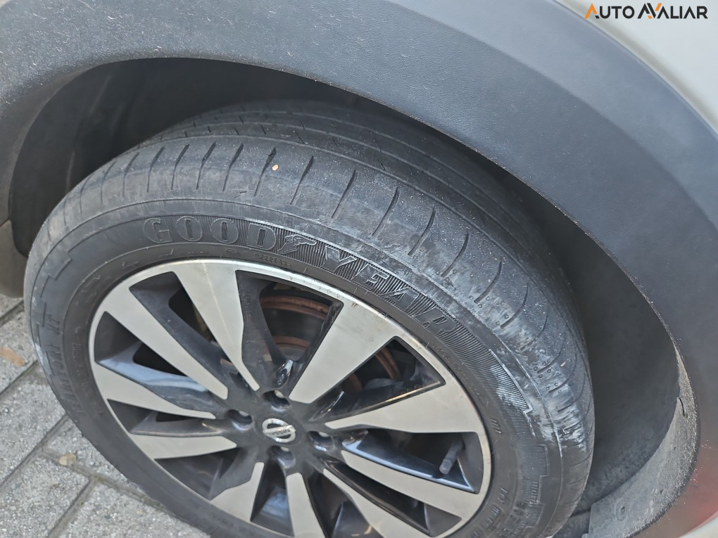 NISSAN KICKS 1.6 16V FLEXSTART SL 4P XTRONIC