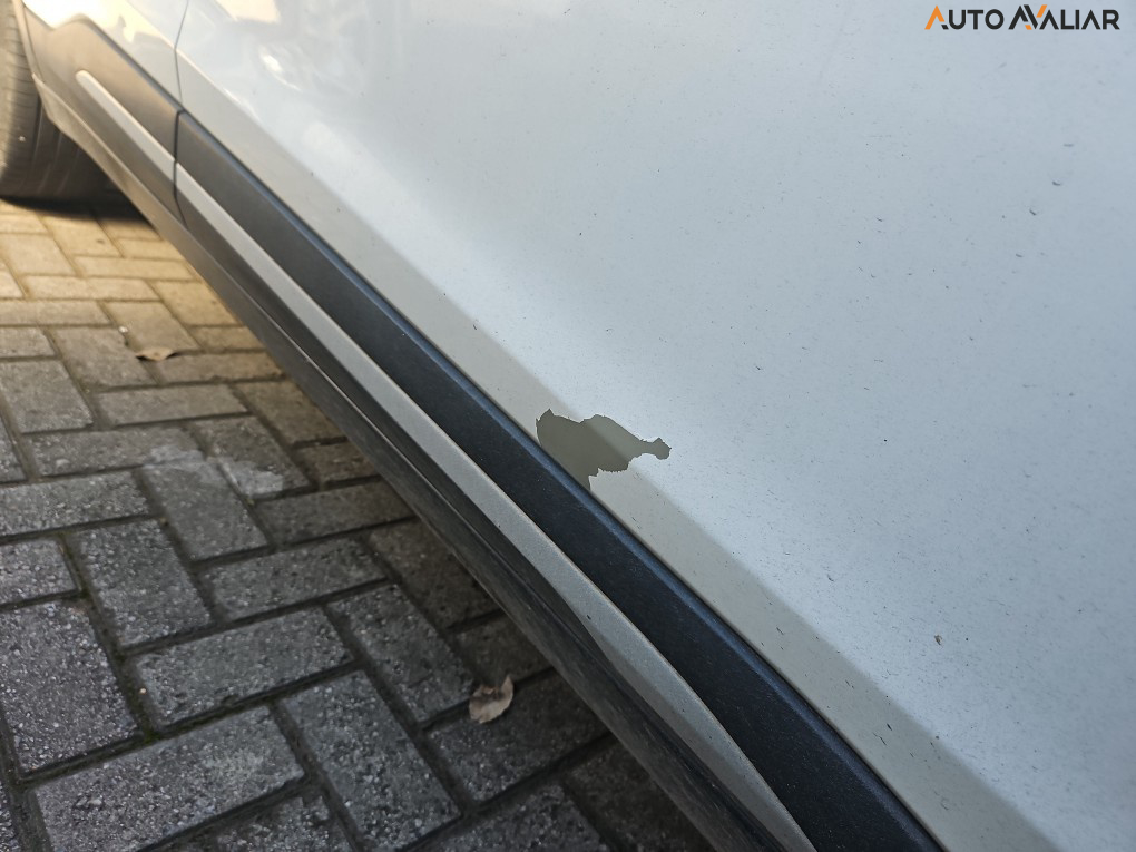 NISSAN KICKS 1.6 16V FLEXSTART SL 4P XTRONIC