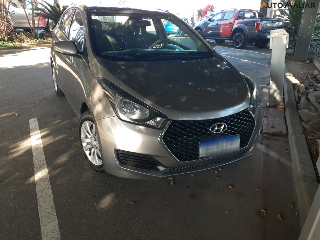HYUNDAI HB20S 1.0 COMFORT PLUS 12V FLEX 4P MANUAL