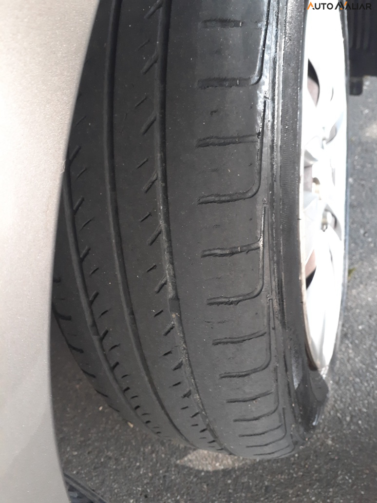 HYUNDAI HB20S 1.0 COMFORT PLUS 12V FLEX 4P MANUAL