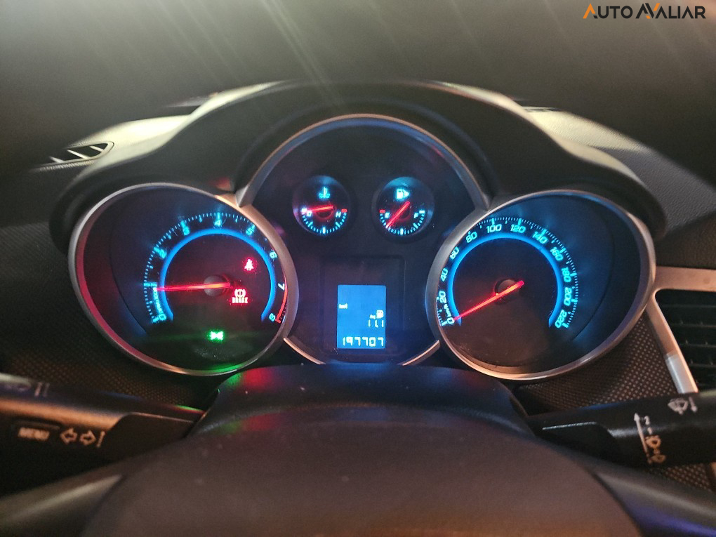 CHEVROLET CRUZE 1.8 LT 16V FLEX 4P MANUAL