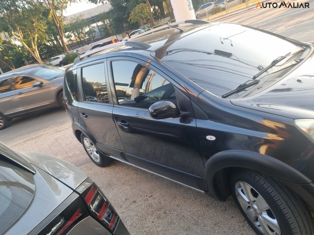 NISSAN LIVINA 1.8 SL X-GEAR 16V FLEX 4P AUTOMATICO
